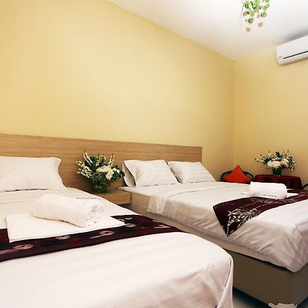 C.Stone Hotel Surabaya Eksteriør bilde