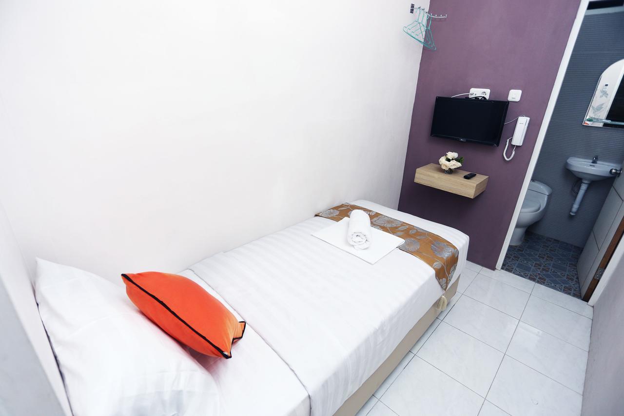 C.Stone Hotel Surabaya Eksteriør bilde